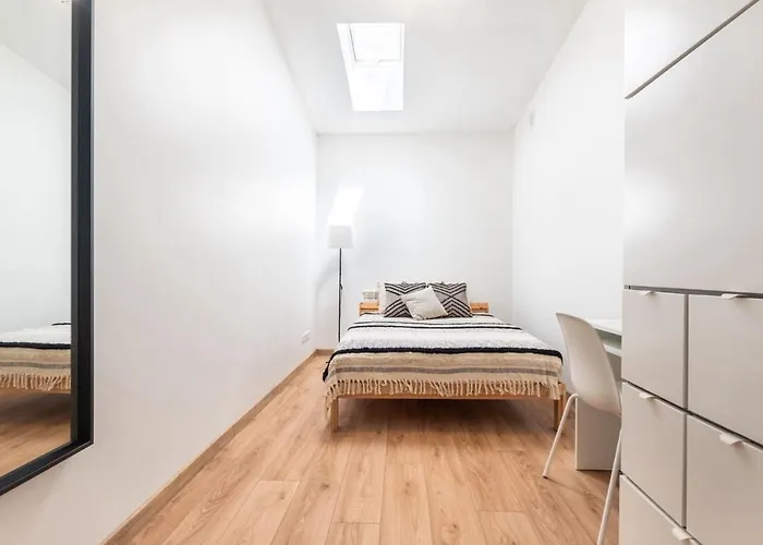 Kochanowskiego 23 アパート *