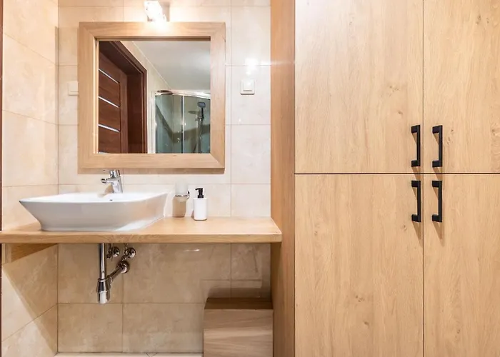 Kochanowskiego 23 アパート *